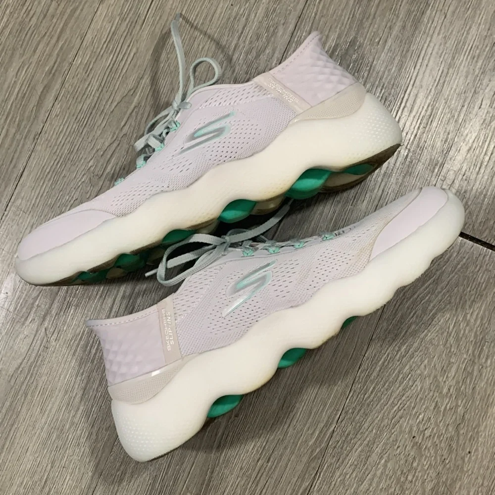 Skechers GO WALK Massage‎ Fit Slip-ins Grey & Green size 11